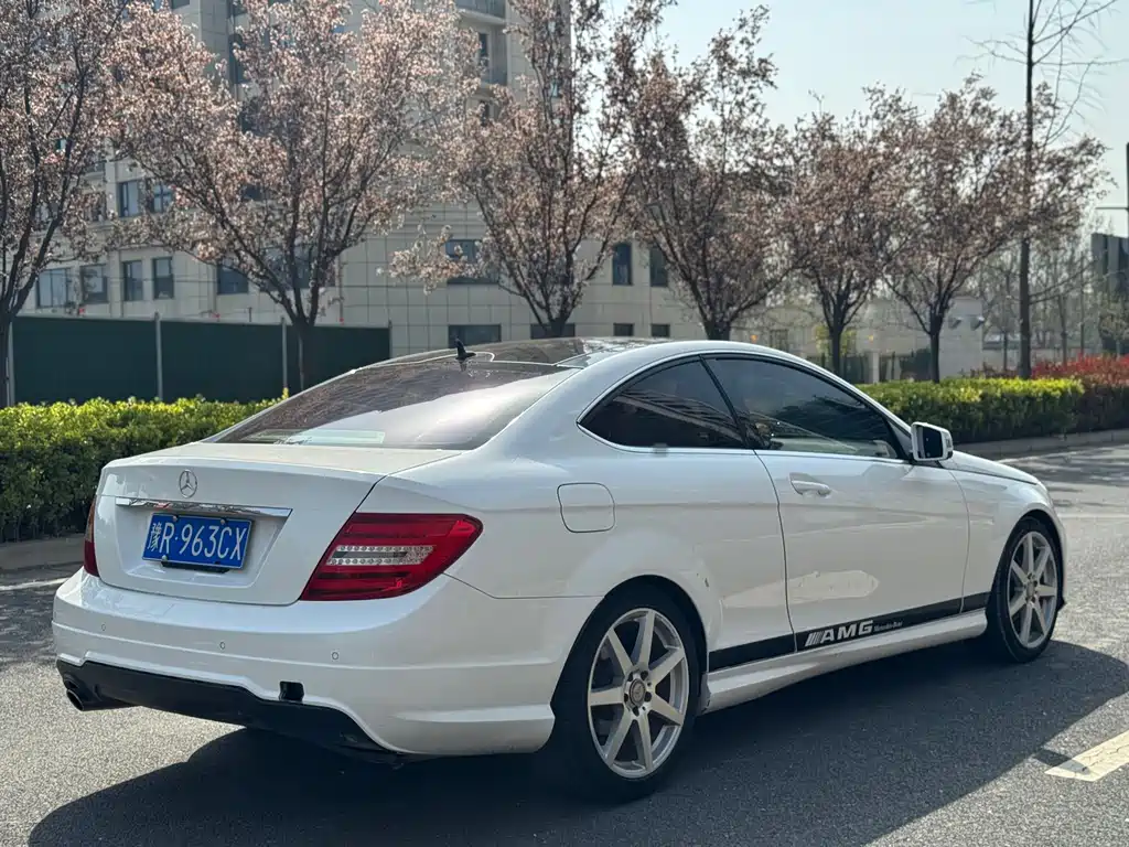 Mercedes-Benz C-Class (Import) — миниатюра 11