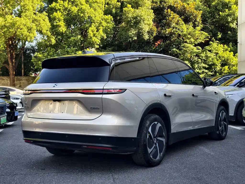 NIO ES8 — миниатюра 4