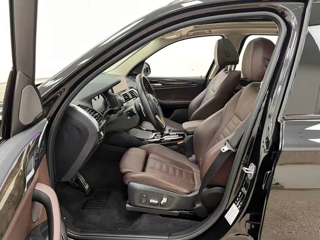 BMW X3 — миниатюра 7