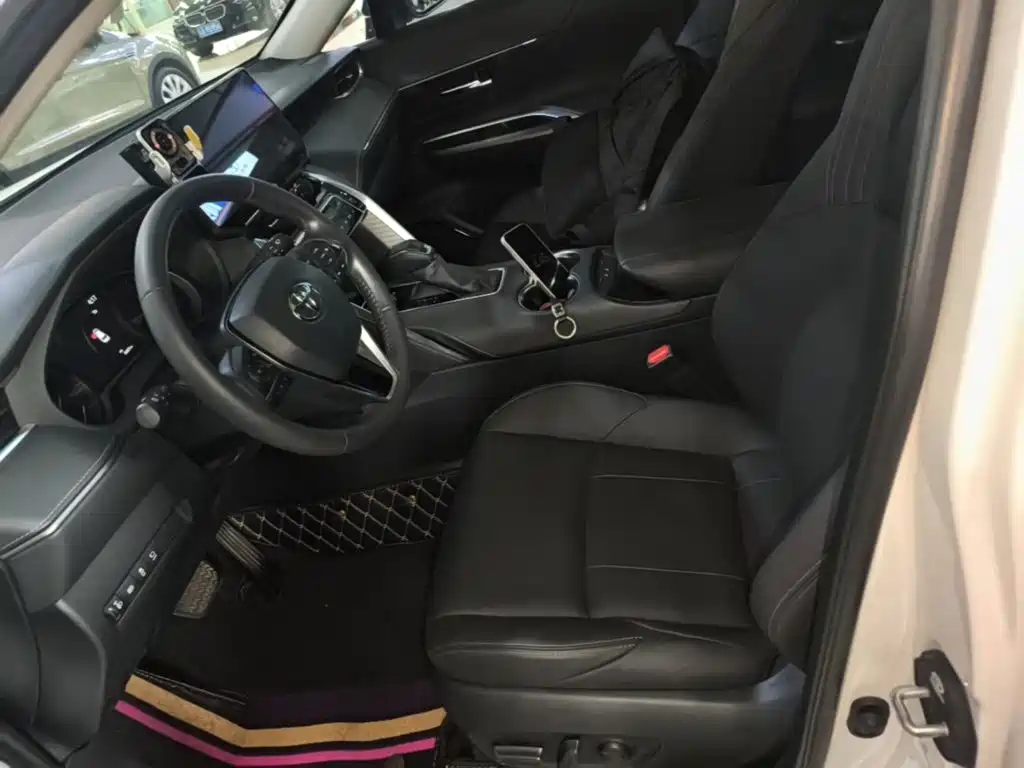 Toyota Harrier — миниатюра 11