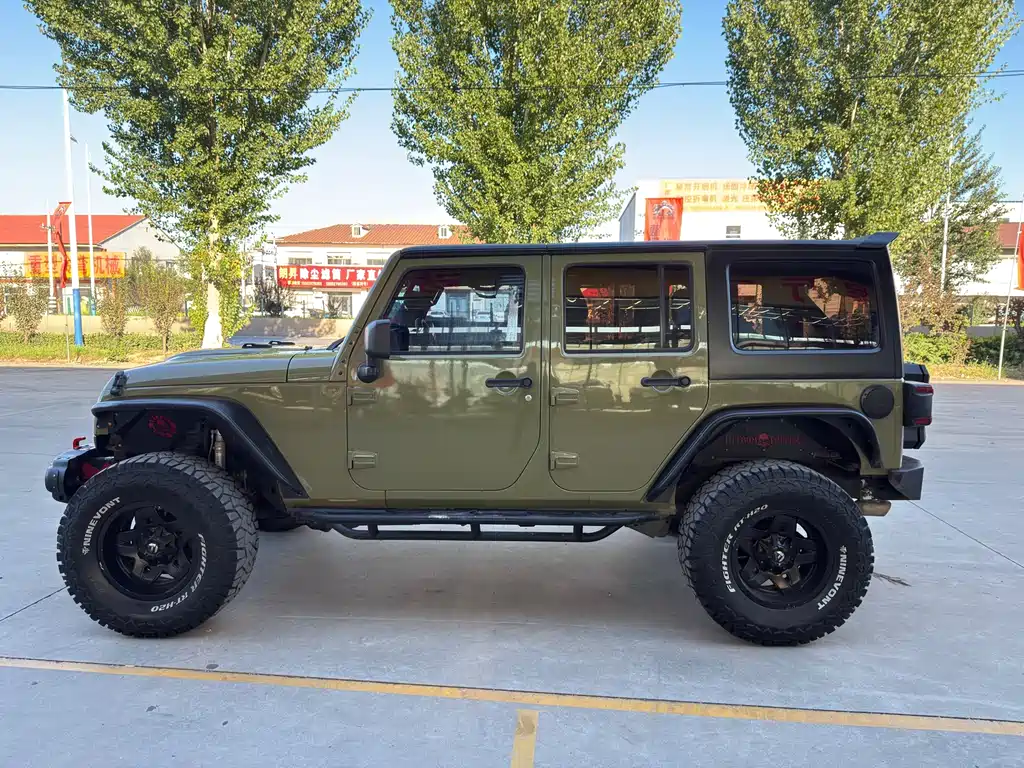 Jeep Wrangler — миниатюра 4