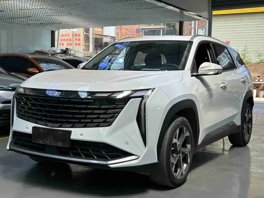 Geely Boyue L 2022