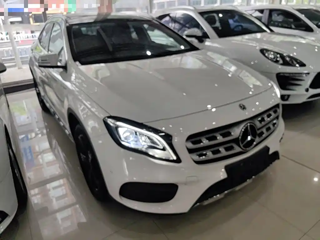 Mercedes-Benz GLA — миниатюра 4