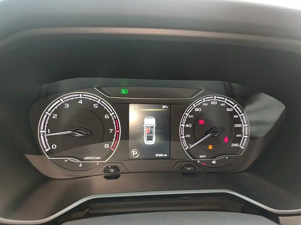 Geely Vision X6 — миниатюра 12