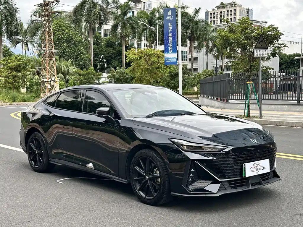Changan UNI-V iDD — миниатюра 3