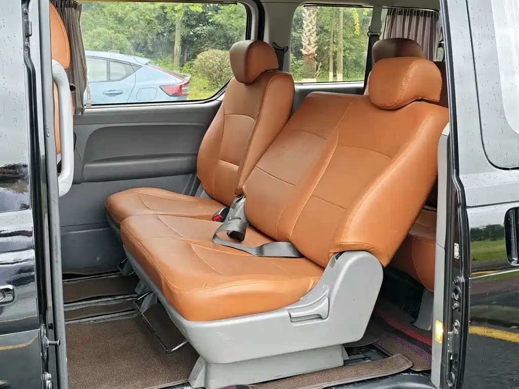 Hyundai H-1 — миниатюра 5
