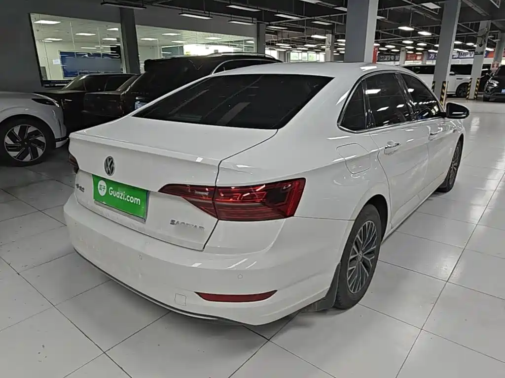 Volkswagen Sagitar — миниатюра 7