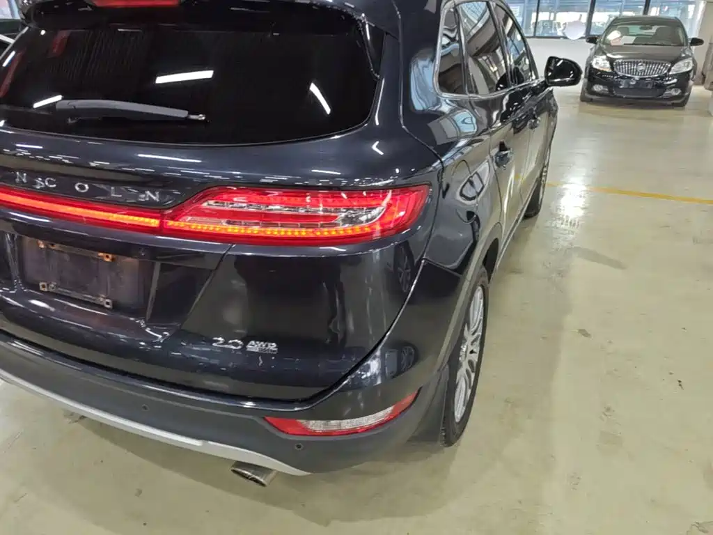 Lincoln MKC — миниатюра 8