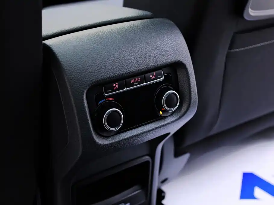 Volkswagen Sharan — миниатюра 32