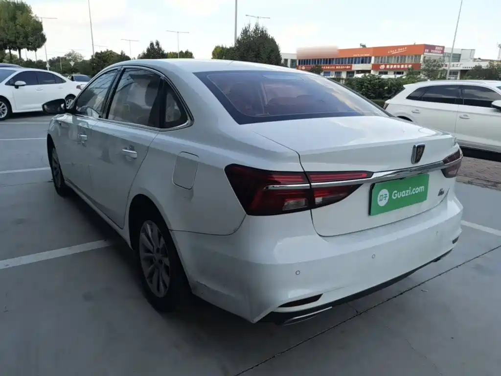 Roewe i6 Classic — миниатюра 5