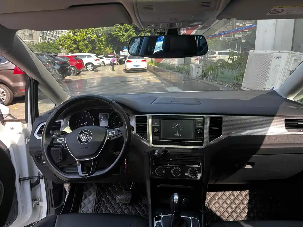 Volkswagen Golf Sportsvan — миниатюра 8