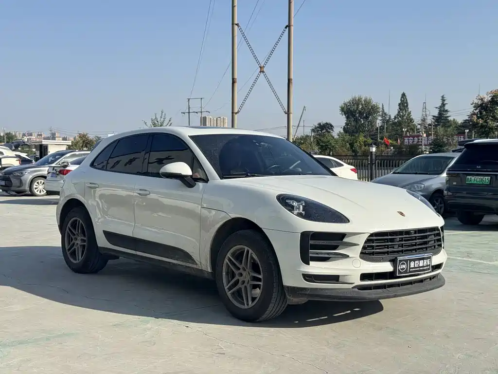 Porsche Macan — миниатюра 3