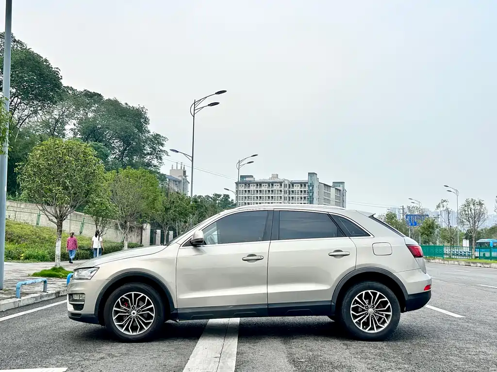Zotye Zotye SR7 — миниатюра 4