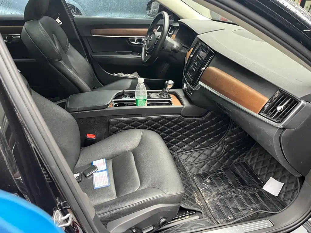 Volvo S90 — миниатюра 7