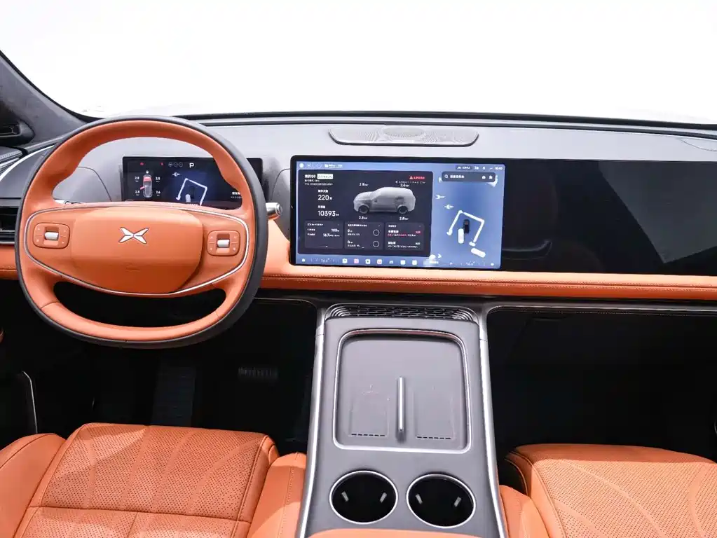XPeng G9 — миниатюра 12