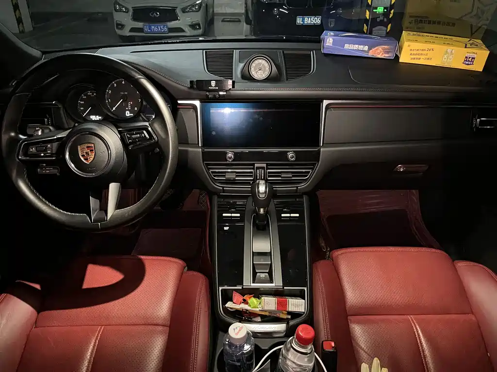 Porsche Macan — миниатюра 7