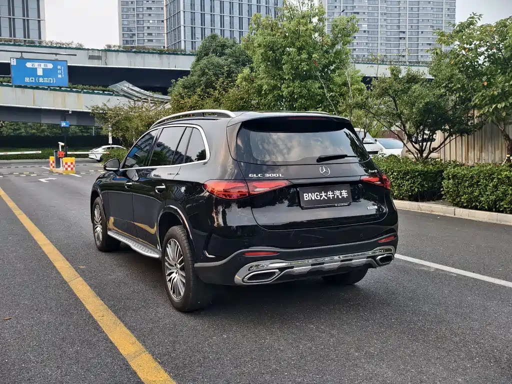 Mercedes-Benz GLC — миниатюра 6