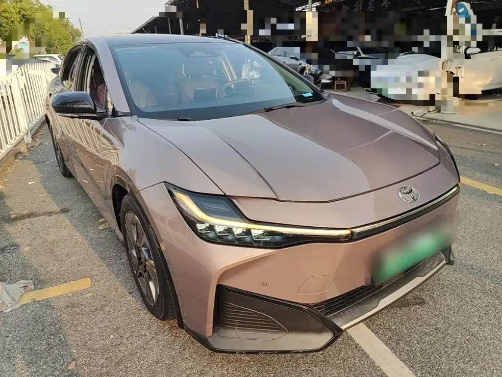 Toyota bZ3 — миниатюра 4