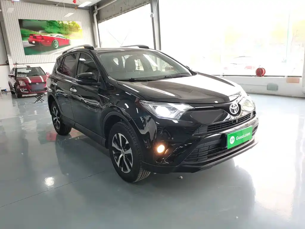 Toyota RAV4 — миниатюра 22