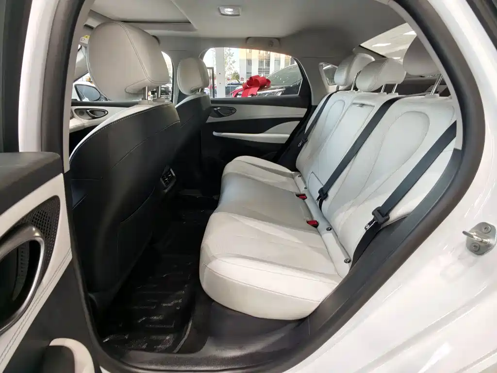 BYD Seal 05 DM-i — миниатюра 10