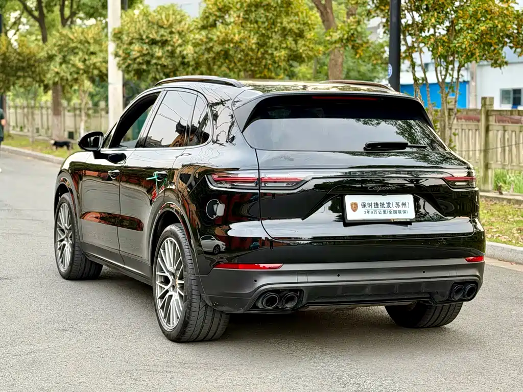 Porsche Cayenne — миниатюра 6