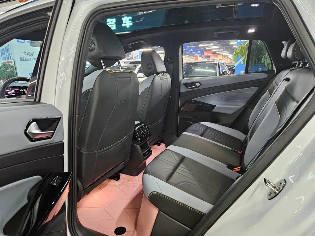 Volkswagen ID.4 X — миниатюра 5