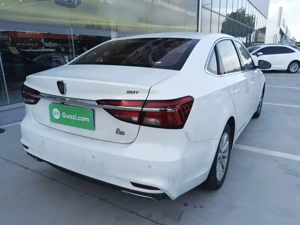 Roewe i6 Classic — миниатюра 7