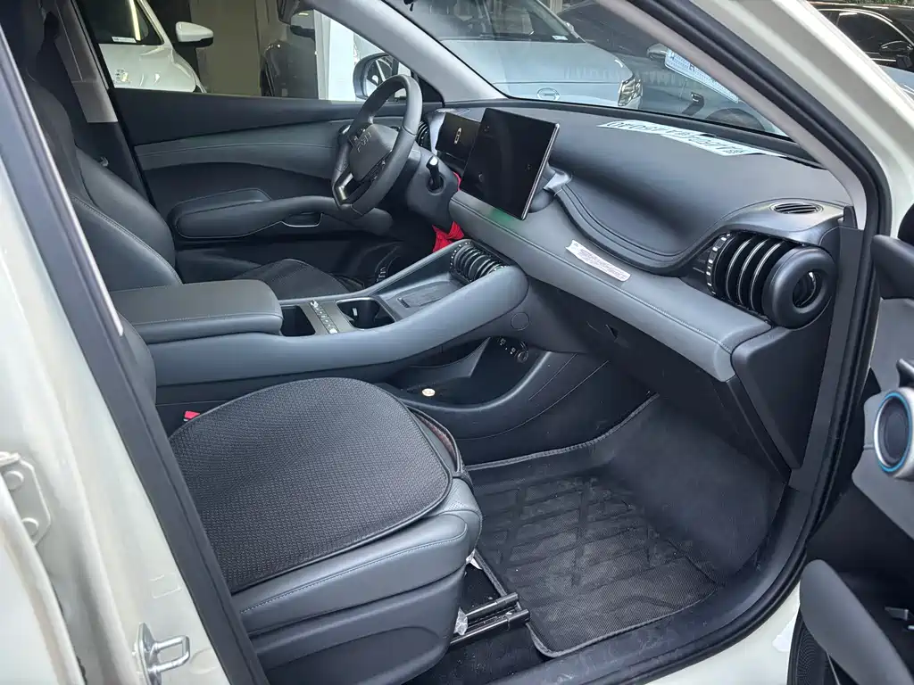 BYD Yuan Plus — миниатюра 7