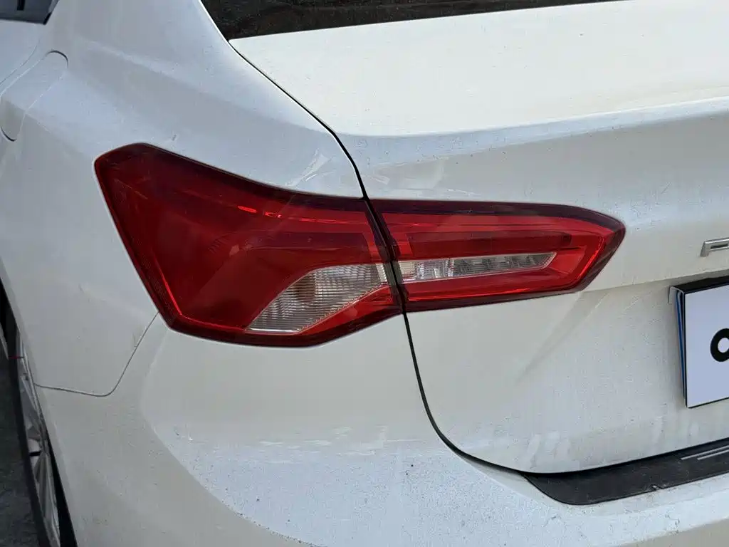Ford Focus — миниатюра 15