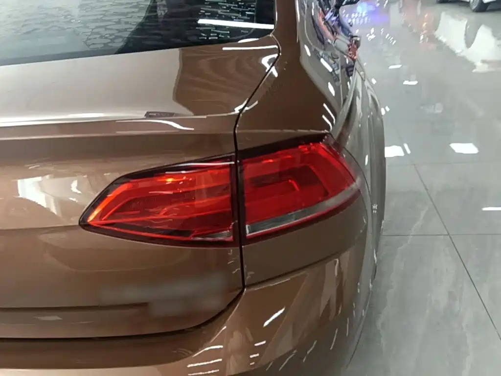 Volkswagen Lamando — миниатюра 8