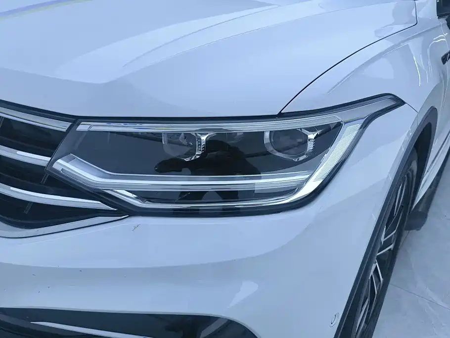 Volkswagen Tiguan L — миниатюра 5