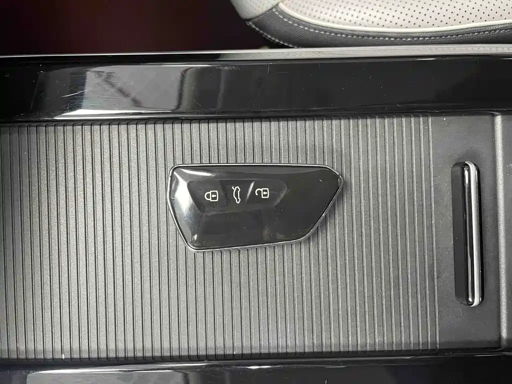 VOLKSWAGEN RANGE PATROL