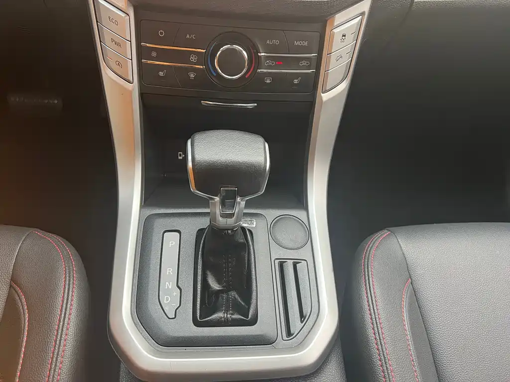 SAIC MAXUS CHASE T60