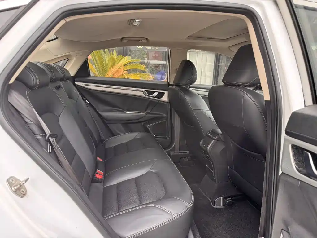 Geely Emgrand GL — миниатюра 8