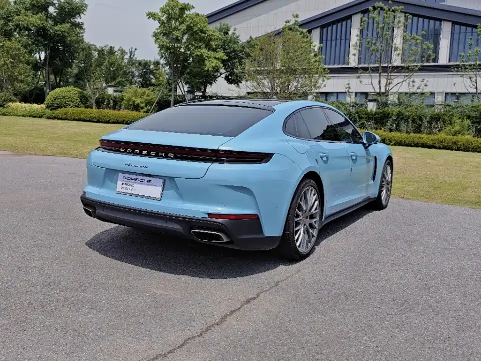 Porsche Panamera — миниатюра 7