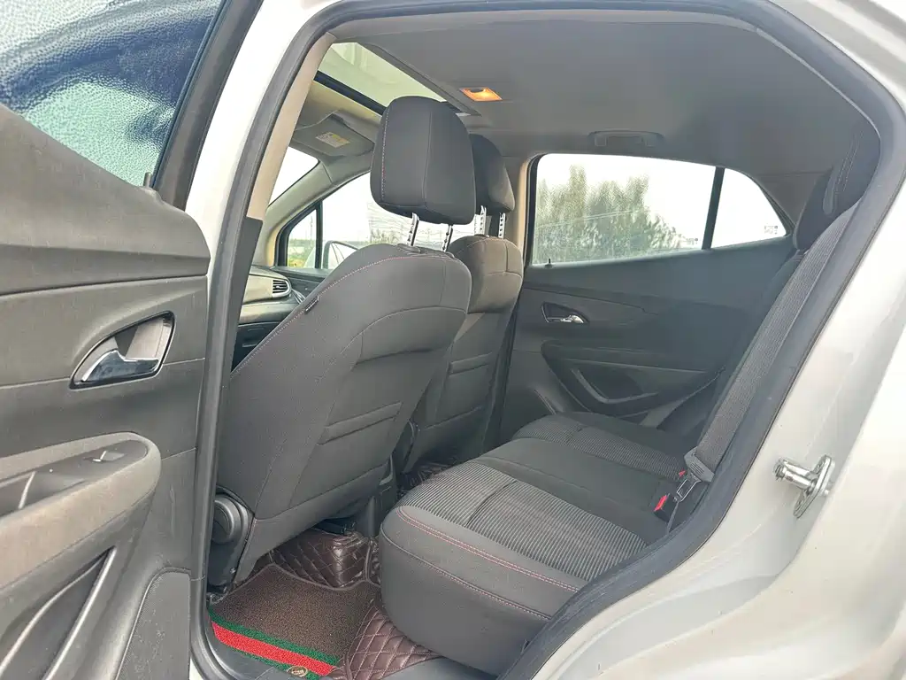 Buick Encore — миниатюра 10