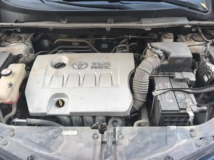 Toyota RAV4 — миниатюра 10