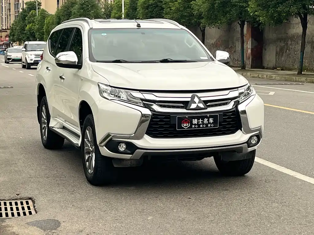 MITSUBISHI PAJERO JINCHANG