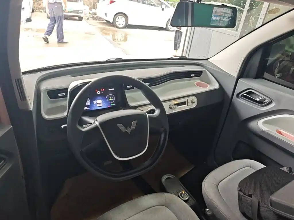 Wuling MINIEV — миниатюра 10