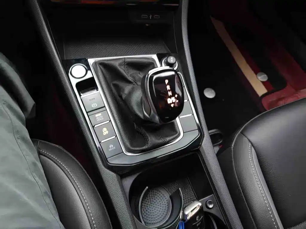 Volkswagen Sagitar 2021 280TSI DSG