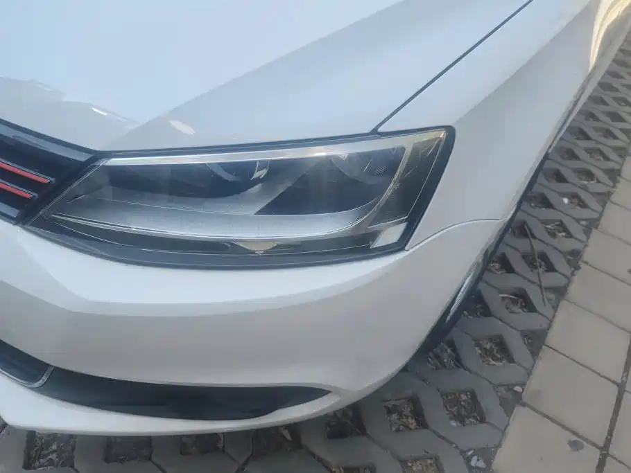 Volkswagen Sagitar — миниатюра 5
