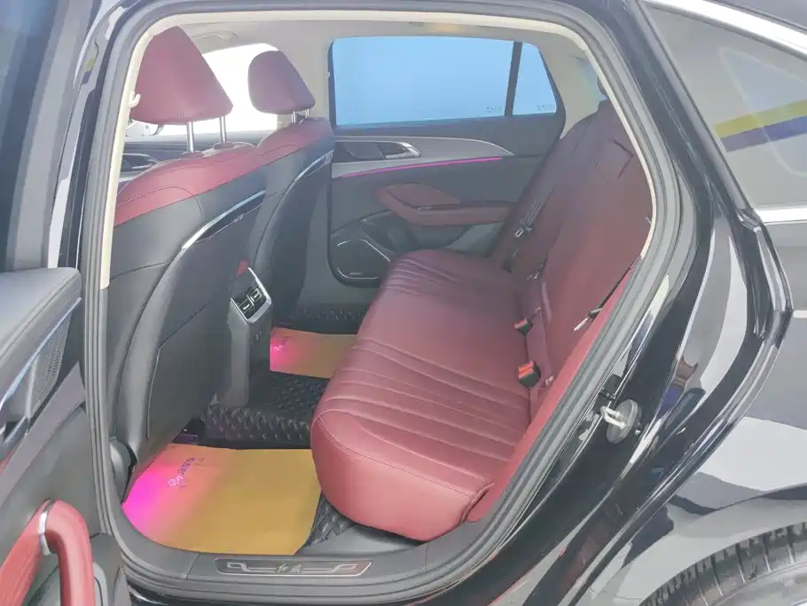 Hongqi Hongqi H5 — миниатюра 11