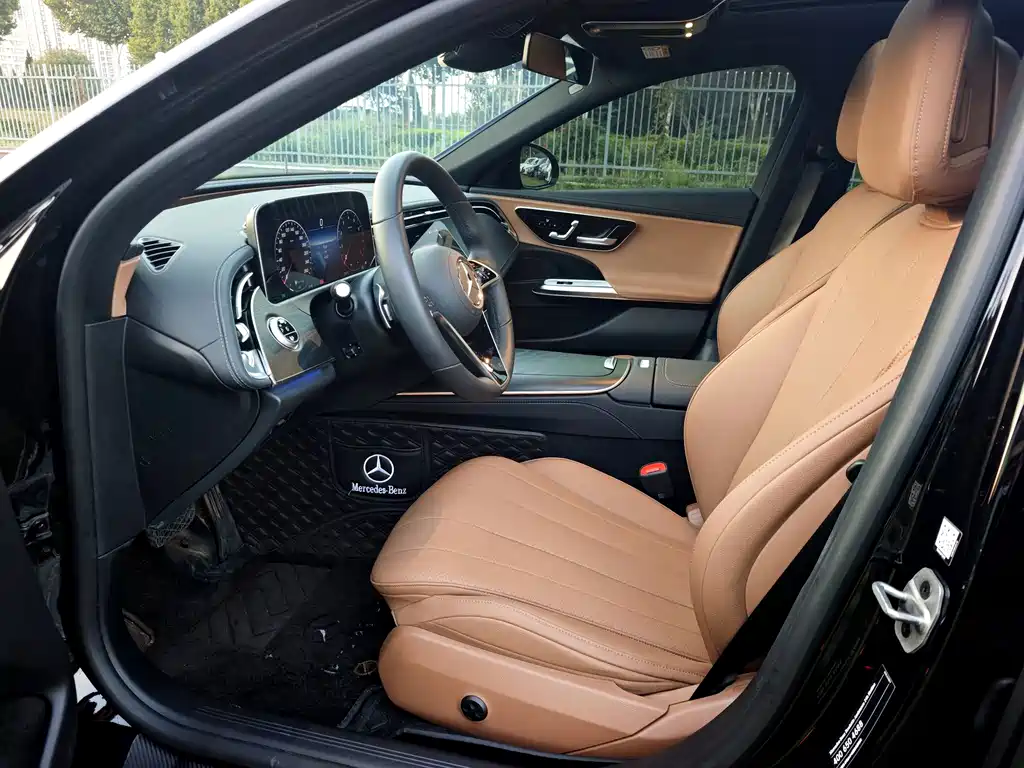 Mercedes-Benz E-Class (Import) — миниатюра 10