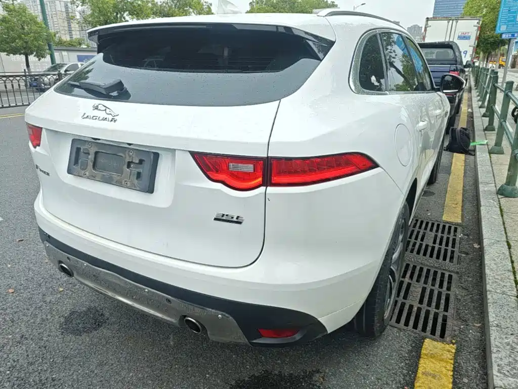 Jaguar F-PACE — миниатюра 7