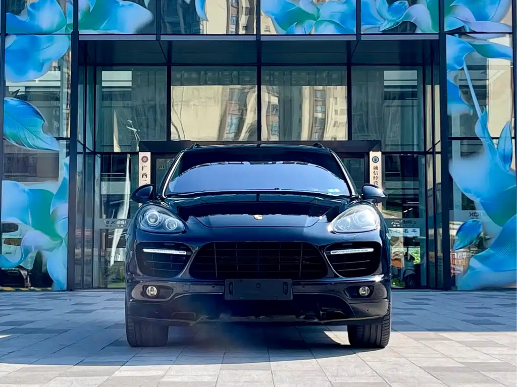 Porsche Cayenne 2014 Cayenne Platinum Edition 3.0T
