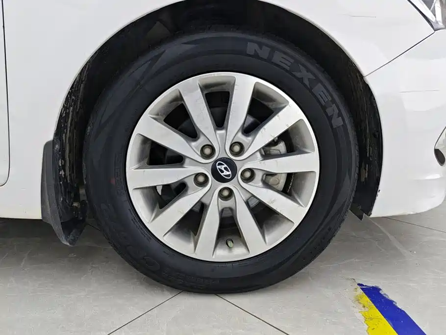 Hyundai Mistra — миниатюра 6