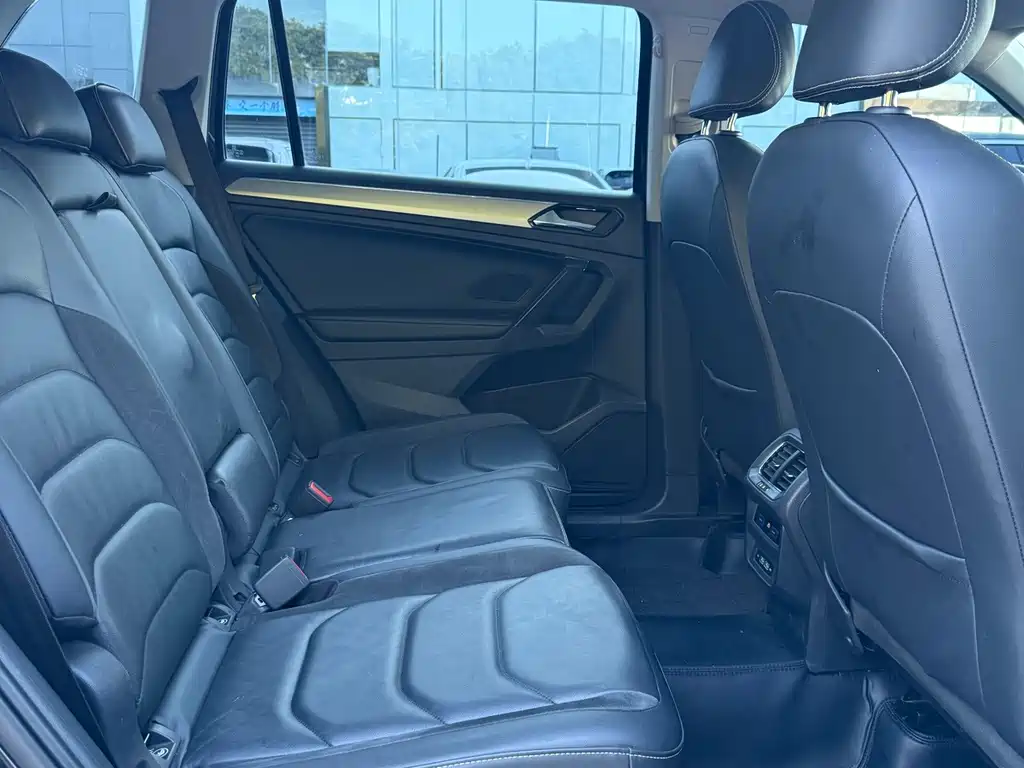 Volkswagen Tiguan L — миниатюра 8