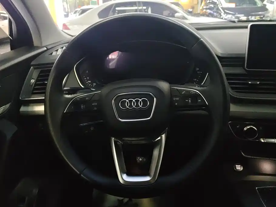 Audi Q5L — миниатюра 14