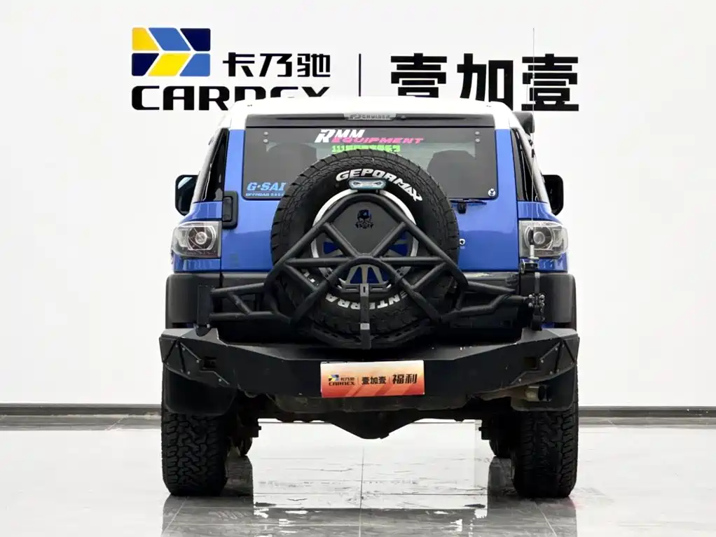 Toyota FJ Cruiser — миниатюра 3
