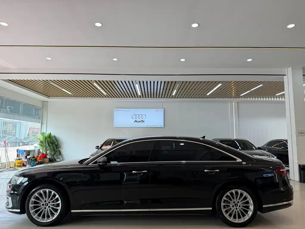 Audi A8 2021 A8L 50 TFSI quattro Comfort
